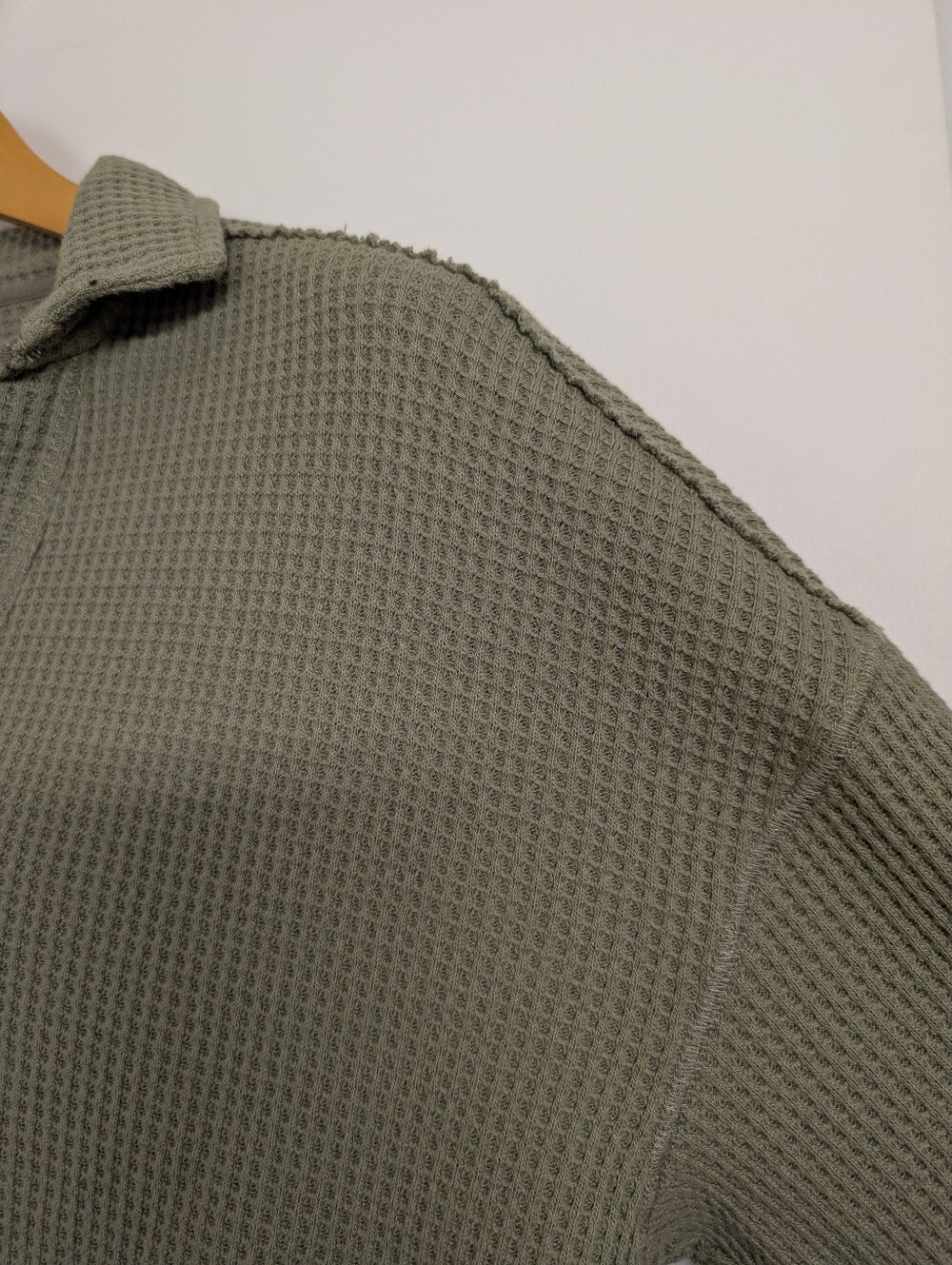 Buffalo David Bitton Oversized Waffle Knit Polo Pullover | Medium - Picture 3 of 6